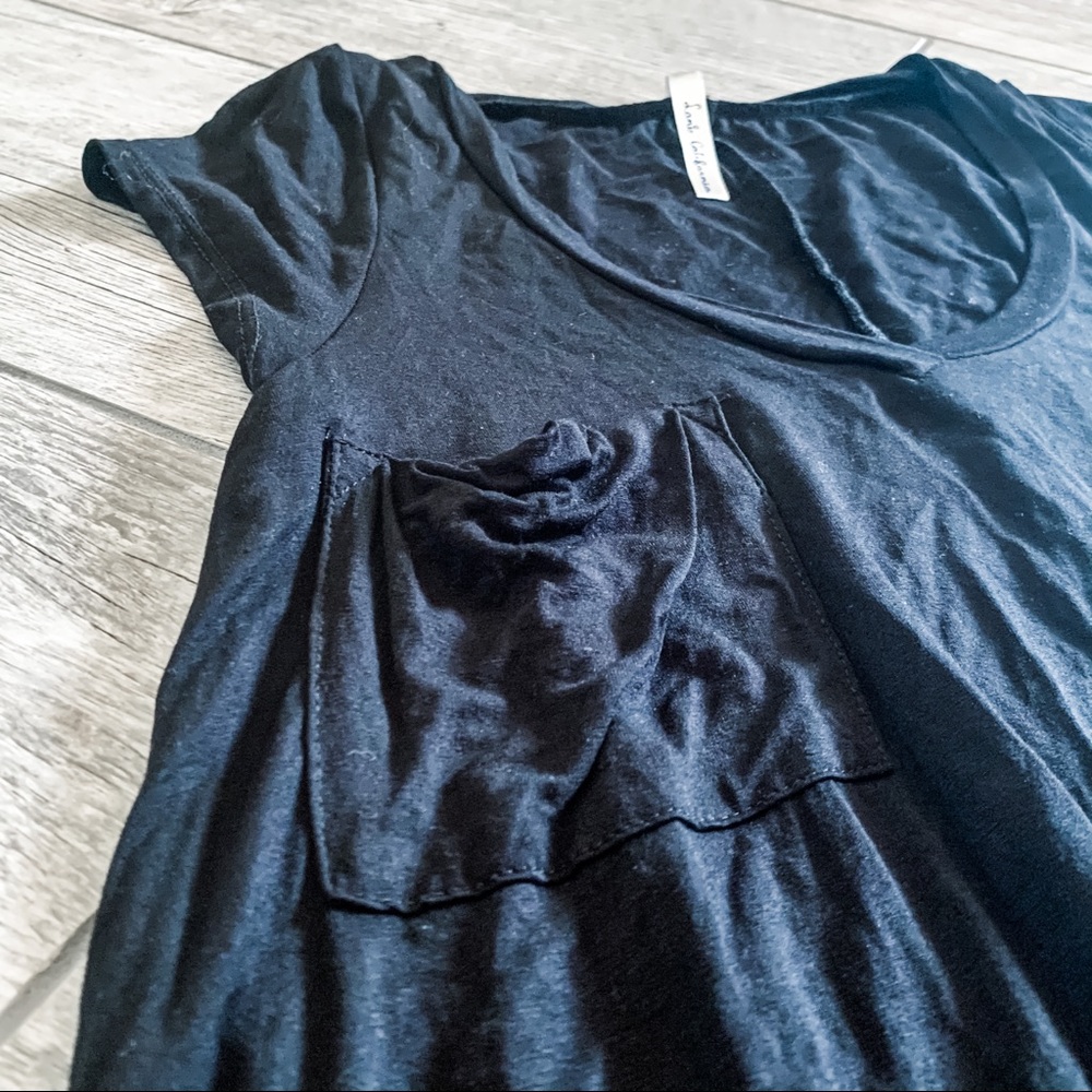 Black Short Sleeve Tunic with Pocket - Picture 8 of 8